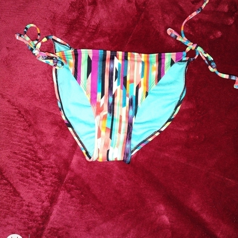 XHILARATION String‎ Bikini Bottom Sz Med